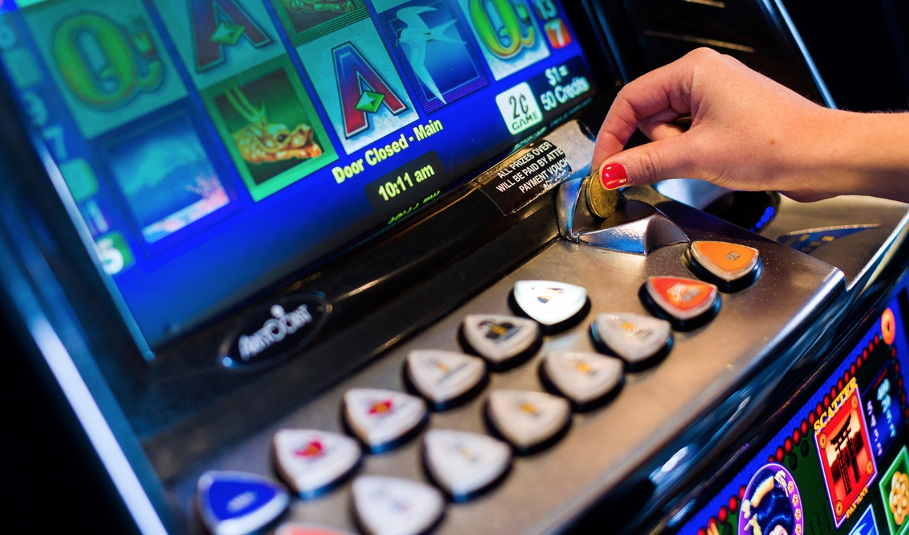 NSW government proposes mandatory cashless poker machine card - IAG