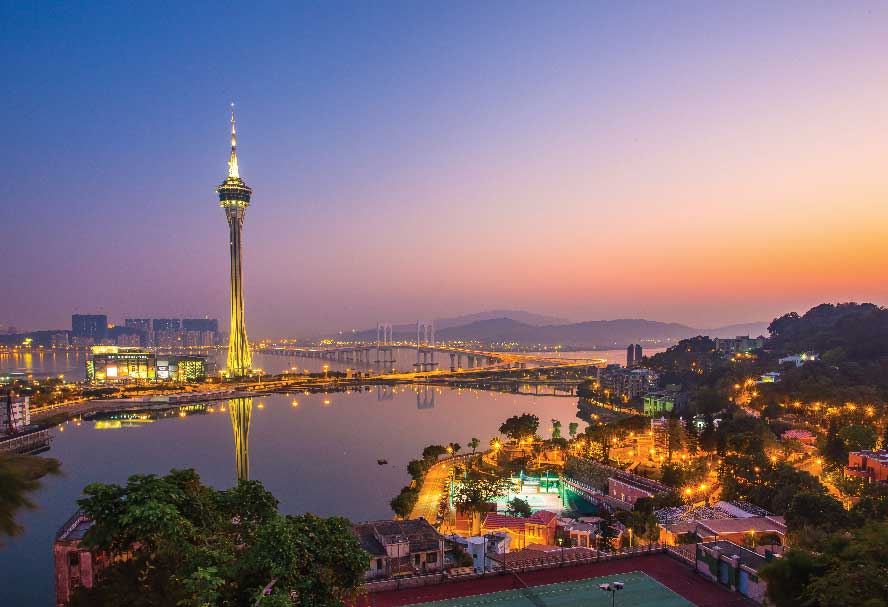 Macau's Casino Operators Get New Licenses; Genting Loses Out